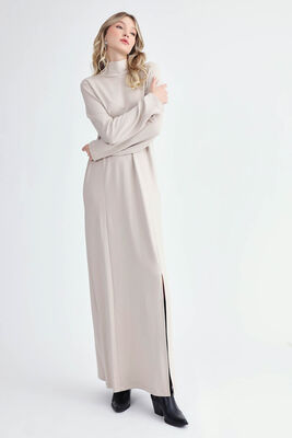 Balıkçı Yaka Yırtmaçlı Uzun Elbise - 10