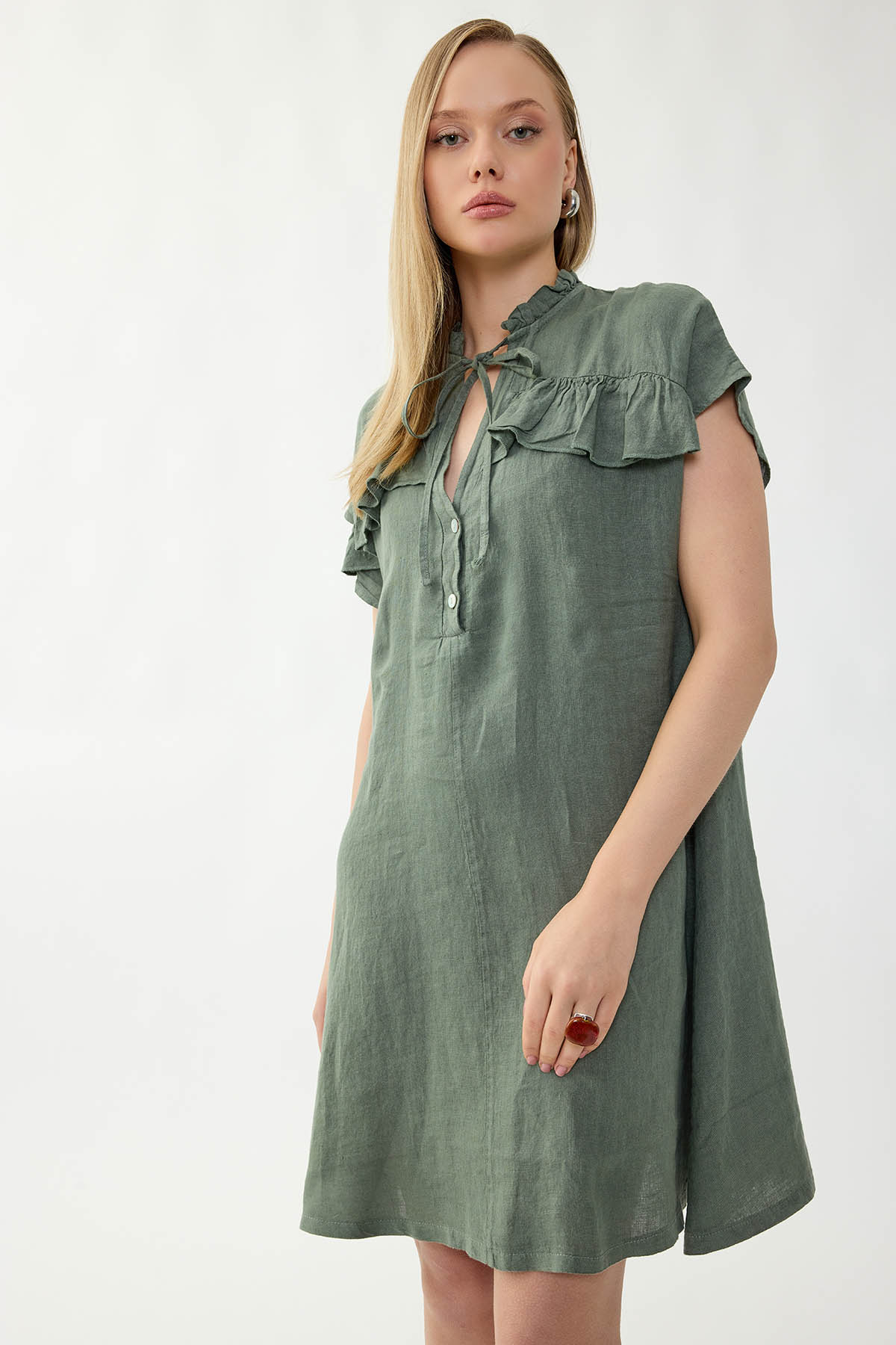 %100 Keten Bebe Yaka Sedef Düğmeli Kısa Kol Elbise - Thumbnail