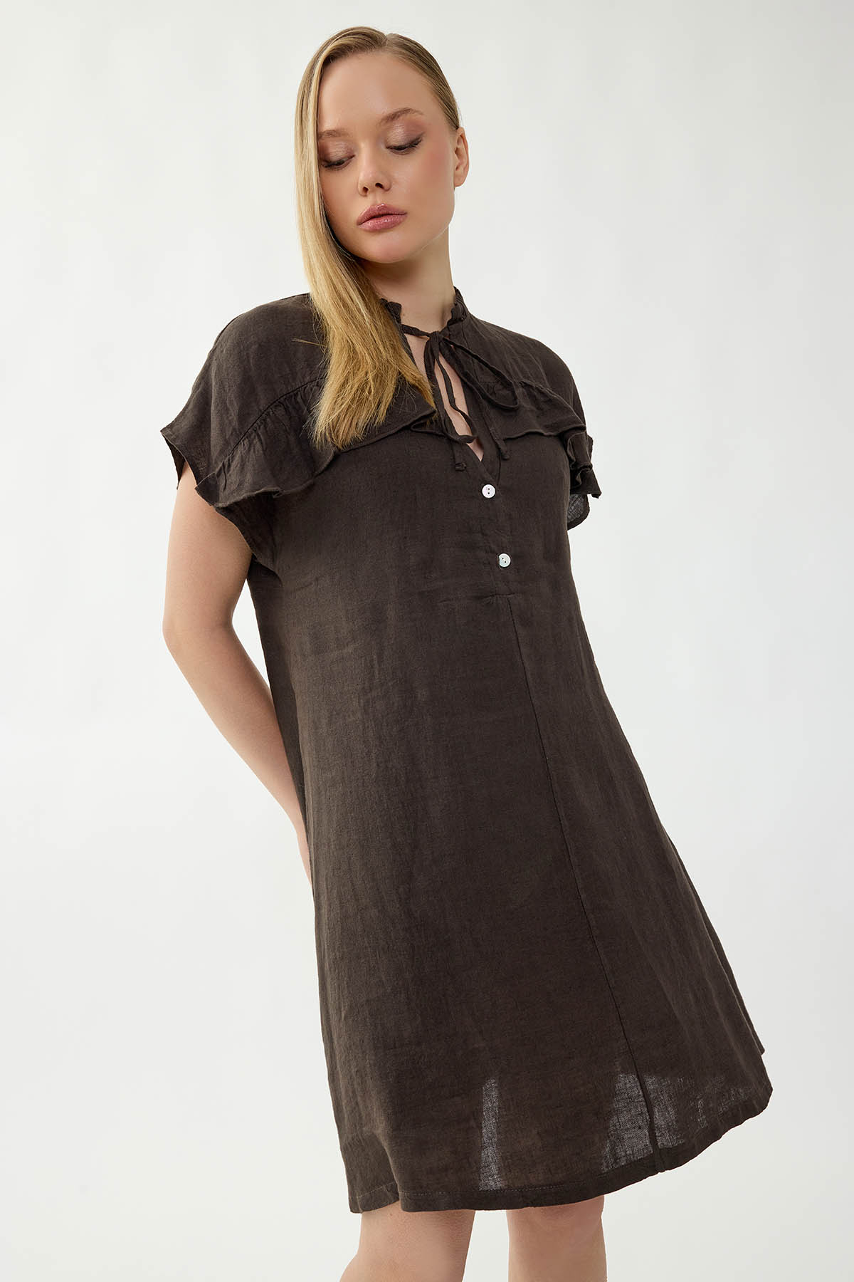 %100 Keten Bebe Yaka Sedef Düğmeli Kısa Kol Elbise - Thumbnail