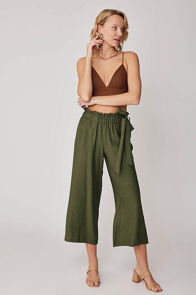Belde Kuşak Detaylı Geniş Paça Pantolon - 15