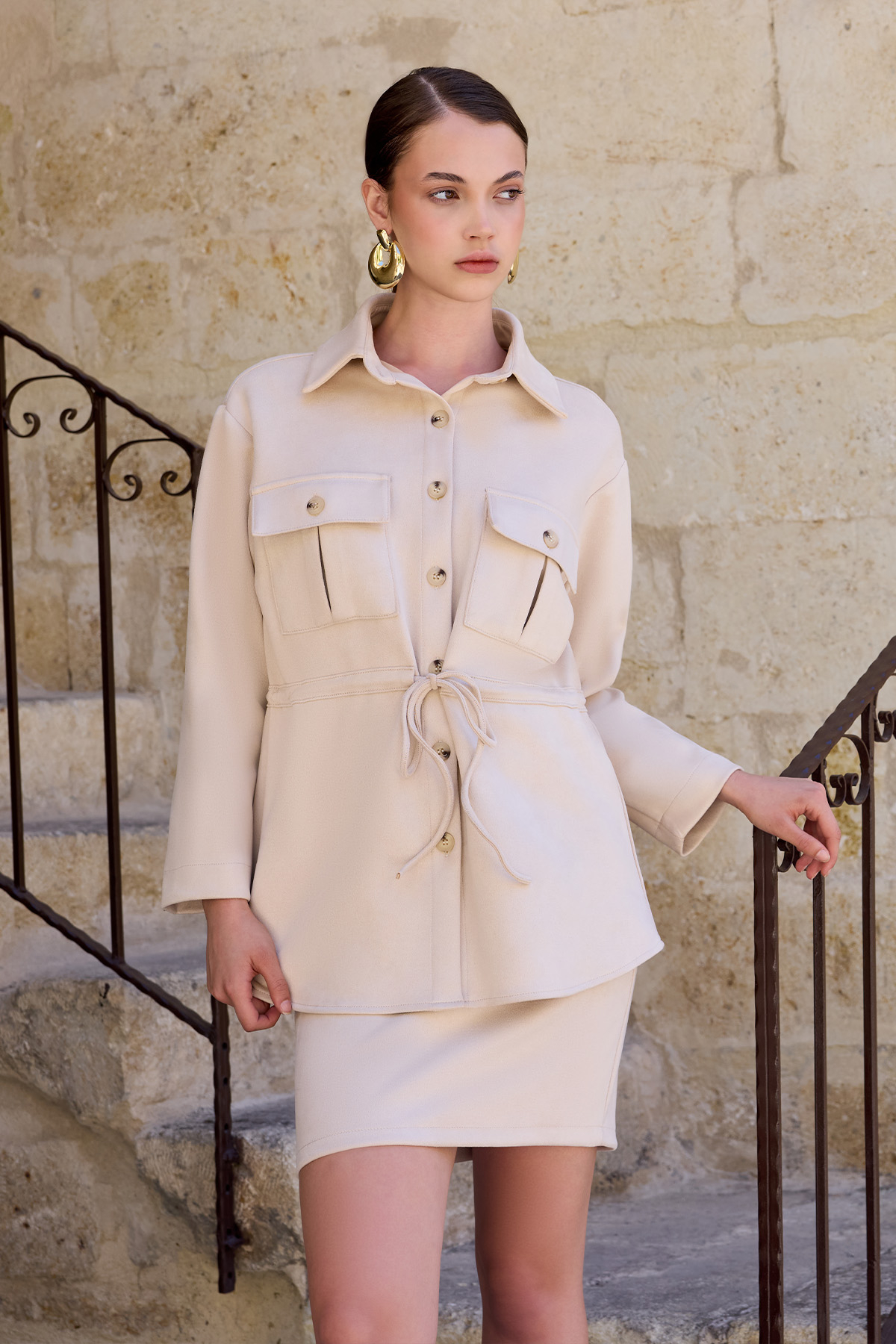 VİTRİN - Beli Bağcıklı Kapak Cepli Düğmeli Ceket VİTRİN - Beli Bağcıklı Kapak Cepli Düğmeli Ceket