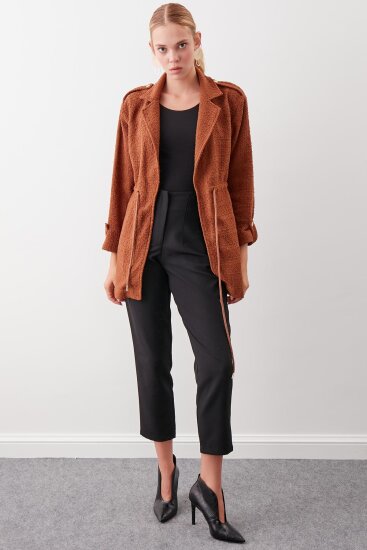 Beli Büzgü Detaylı Ceket - 24