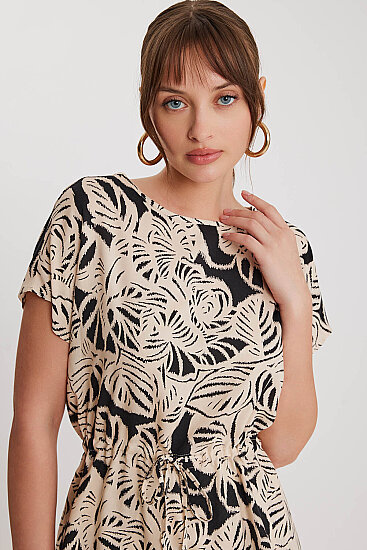 Beli Büzgülü Desenli Kısa Kol Bluz - 9