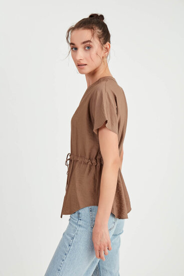 Beli Büzgülü Düğmeli Salaş Bluz - 37