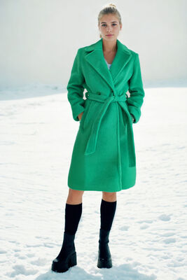 VİTRİN - Beli Kuşaklı Düğmeli Uzun Kaban