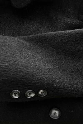 Beli Kuşaklı Düğmeli Uzun Kaban - Thumbnail (17)