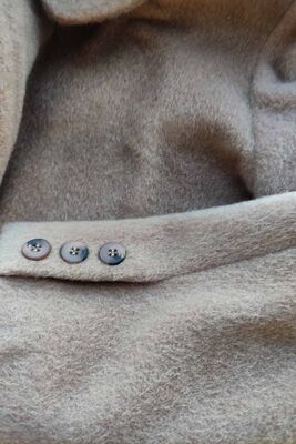 Beli Kuşaklı Düğmeli Uzun Kaban - Thumbnail (21)