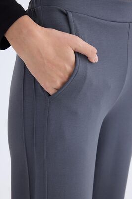 VİTRİN - Beli Lastikli Geniş Paça Eşofman Pantolon (1)