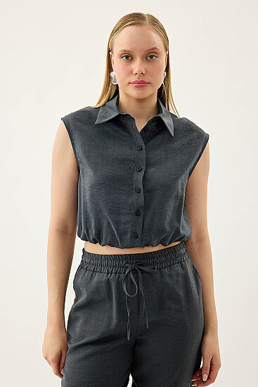 Beli Lastikli Önü Düğmeli Sıfır Kol Bluz - 13