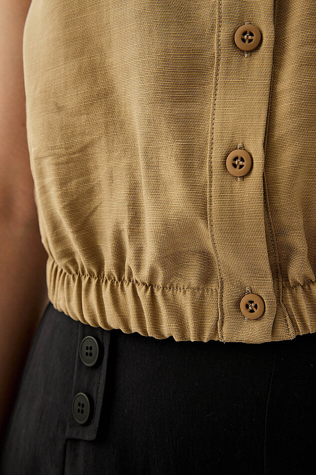 Beli Lastikli Önü Düğmeli Sıfır Kol Bluz - 32