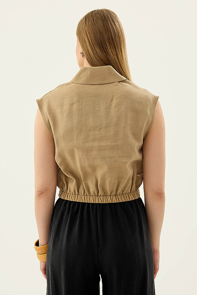 Beli Lastikli Önü Düğmeli Sıfır Kol Bluz - 33