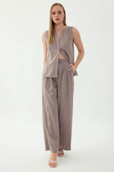 Beli Lastikli Önü Pileli Geniş Paça Pantolon (1)