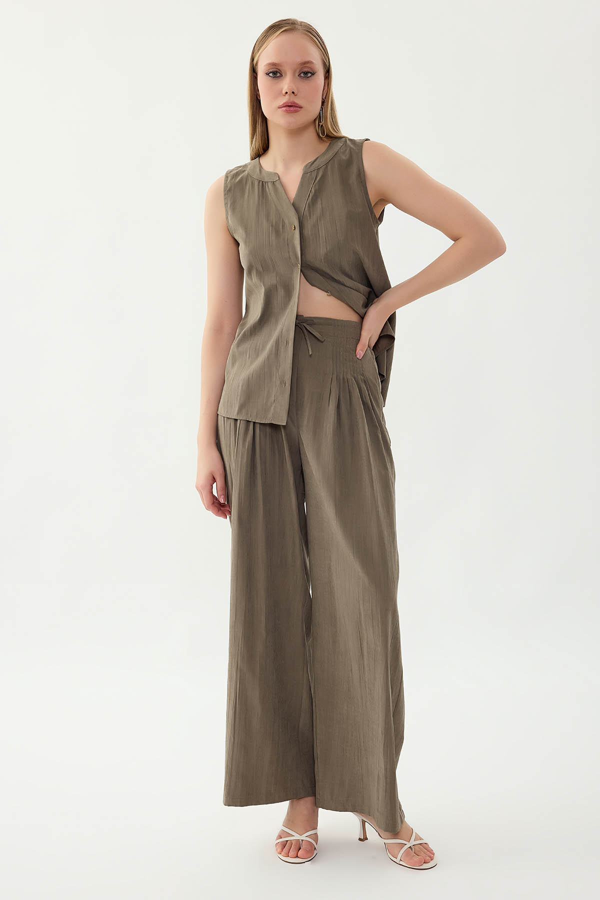 Beli Lastikli Önü Pileli Geniş Paça Pantolon - Thumbnail