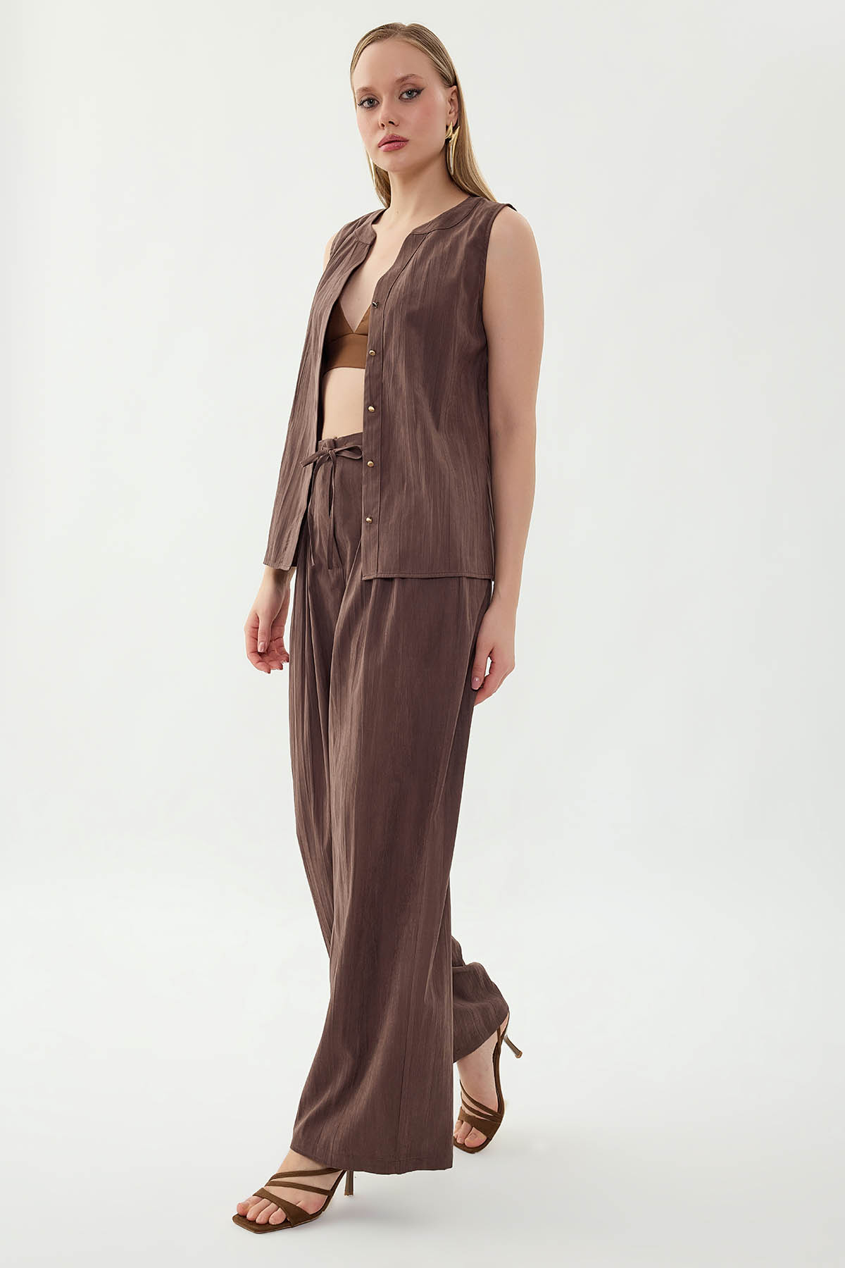 Beli Lastikli Önü Pileli Geniş Paça Pantolon - Thumbnail