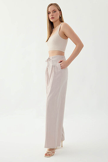 Beli Lastikli Önü Pileli Geniş Paça Pantolon - 25