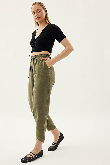 Beli Lastikli Paçası Detaylı Pantolon - 3