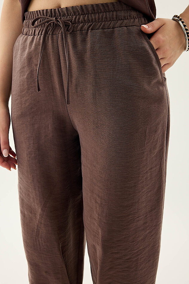 Beli Lastikli Paçası Detaylı Pantolon - 14