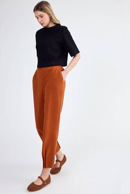 Beli Lastikli Paçası Pileli Triko Pantolon - Thumbnail (7)