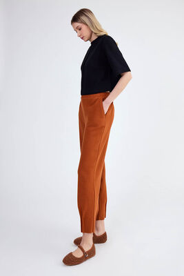 Beli Lastikli Paçası Pileli Triko Pantolon - Thumbnail (8)