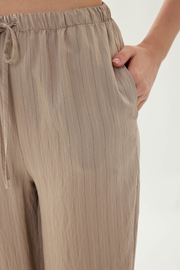 Beli ve Paçası Lastikli Çizgi Desen Şalvar Pantolon - 28