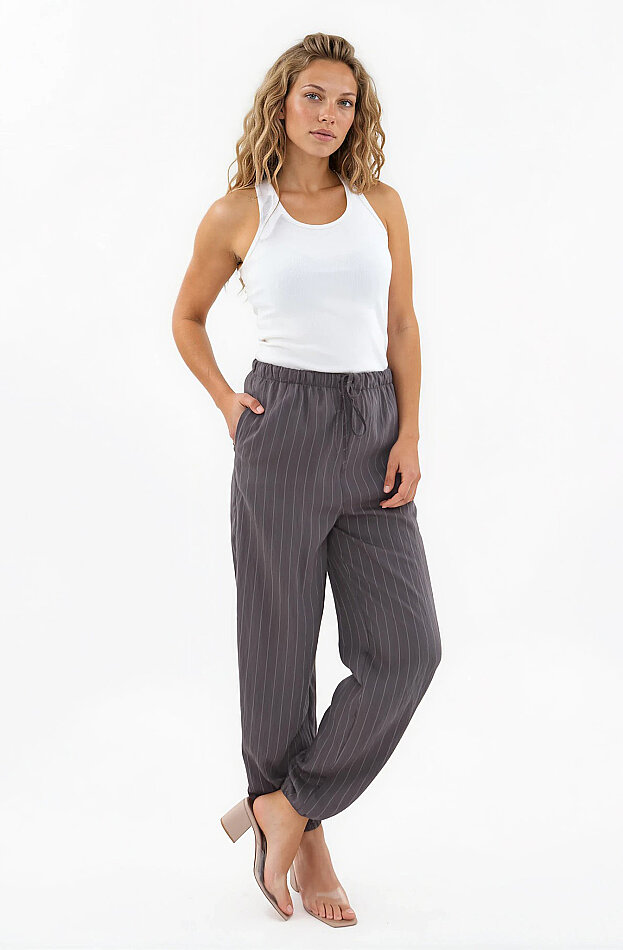 Beli ve Paçası Lastikli Çizgi Desen Şalvar Pantolon - 31