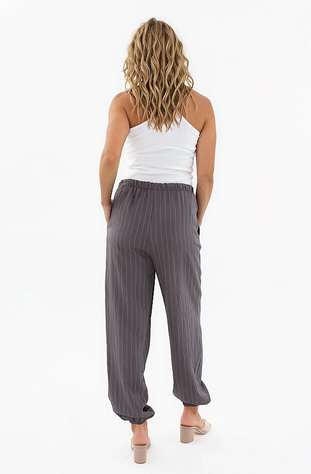 Beli ve Paçası Lastikli Çizgi Desen Şalvar Pantolon - 32