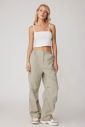 Beli Ve Paçası Lastikli Paraşüt Kumaş Cepli Pantolon - 3