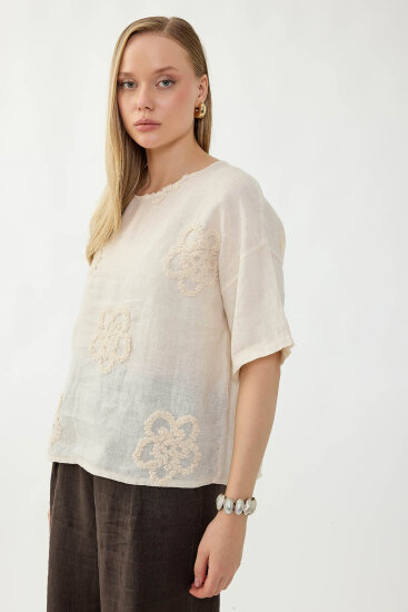 %100 Keten Çiçek Motifli Kısa Kol Bluz - 3