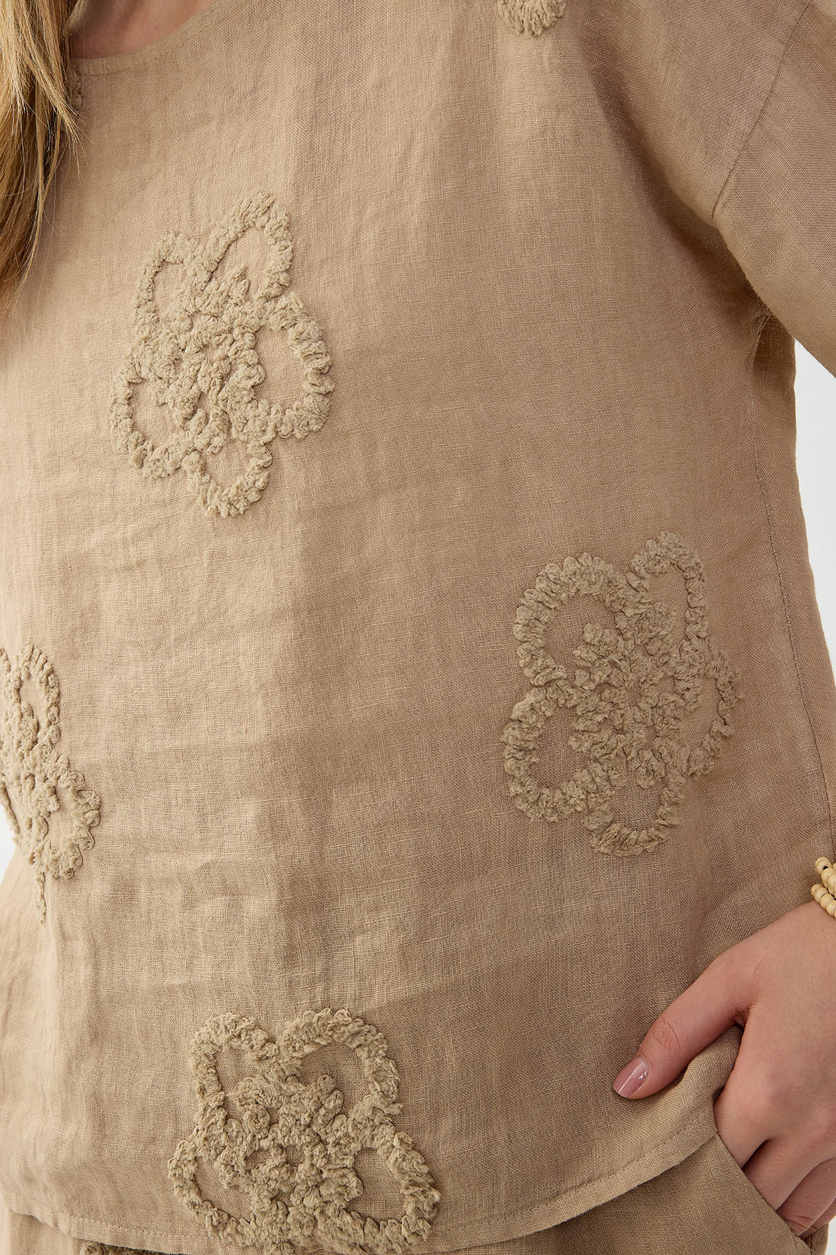 %100 Keten Çiçek Motifli Kısa Kol Bluz - Thumbnail