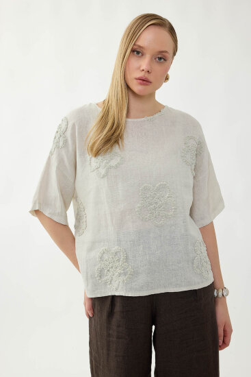 %100 Keten Çiçek Motifli Kısa Kol Bluz - 44