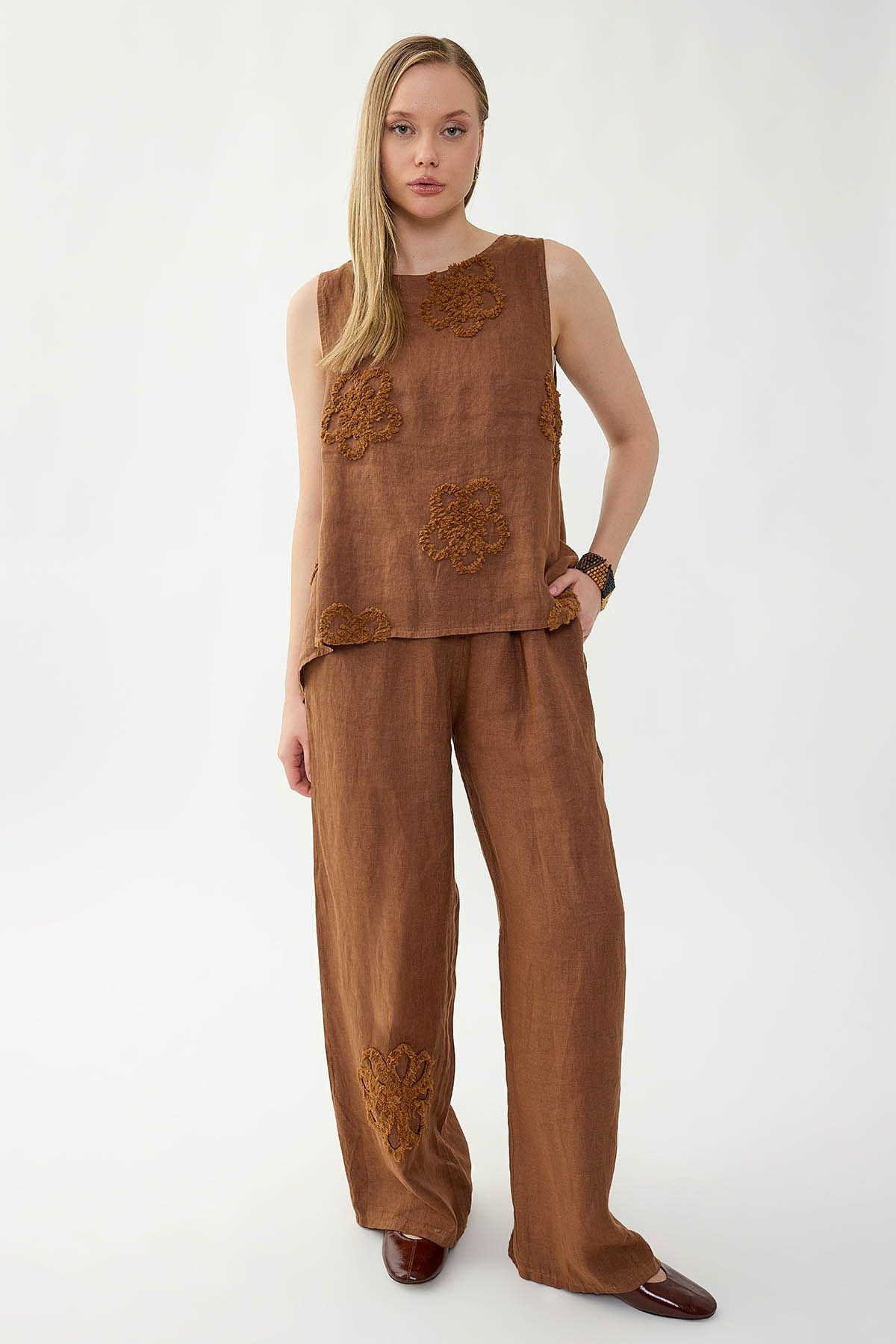 %100 Keten Çiçek Motifli Sıfır Kol Bluz - Thumbnail