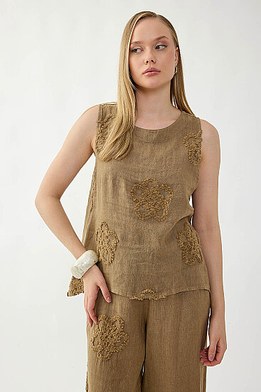 %100 Keten Çiçek Motifli Sıfır Kol Bluz - 4