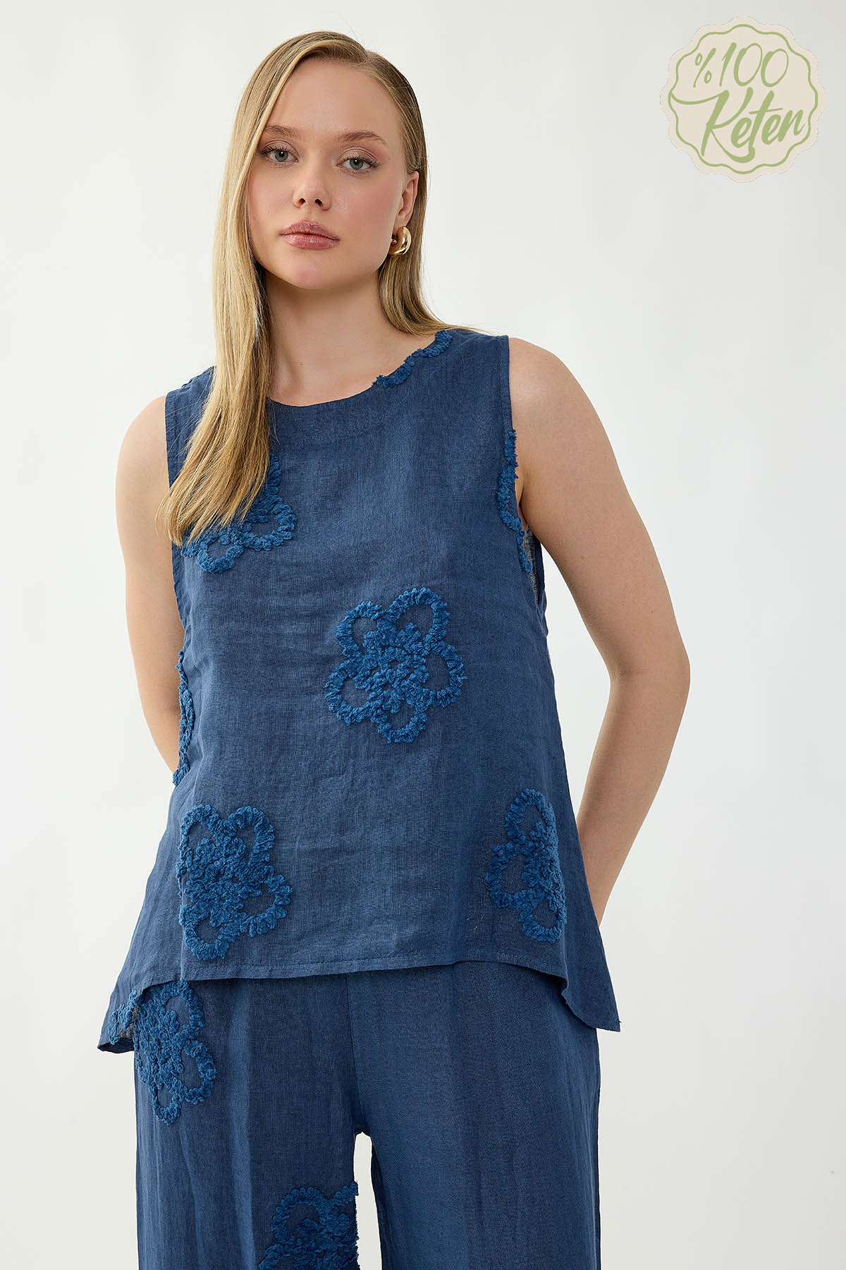 %100 Keten Çiçek Motifli Sıfır Kol Bluz - Thumbnail