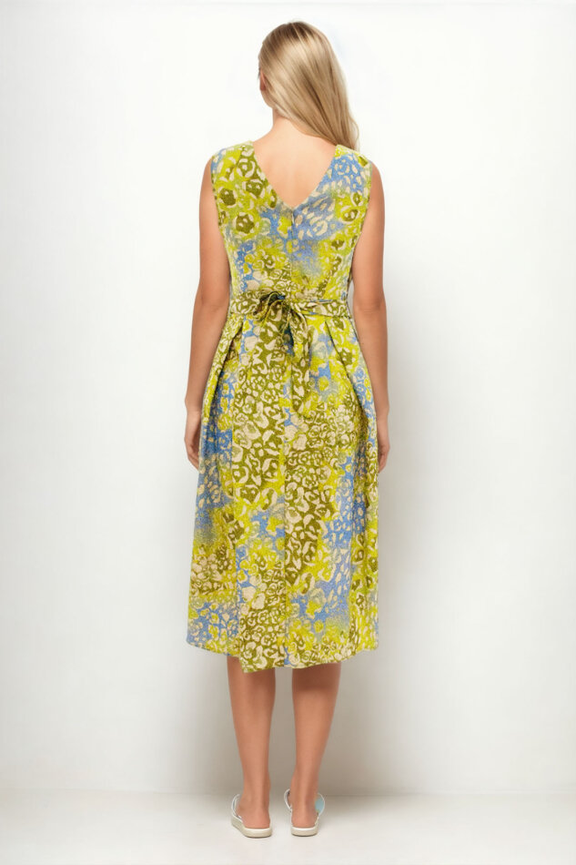 Çift V Yaka Desenli Pileli Elbise - 4