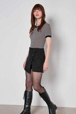 Çıtçıt Detaylı Suni Süet Şort Etek - Thumbnail (13)