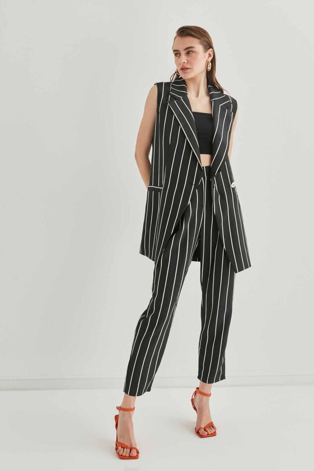 Çizgi Desenli Belden Kemerli Yelek - 9