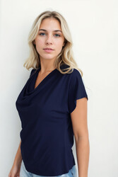 Degaje Yaka Dökümlü Bluz - 18