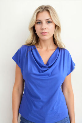 Degaje Yaka Dökümlü Bluz - 6