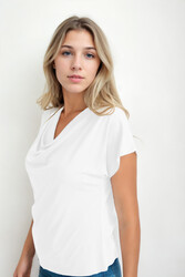 Degaje Yaka Dökümlü Bluz - 31