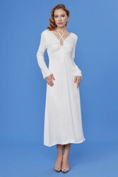 Derin V Dekolteli Uzun Saten Elbise - 4