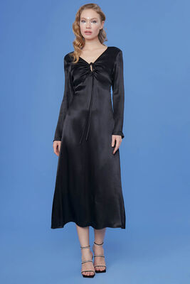 Derin V Dekolteli Uzun Saten Elbise - 11