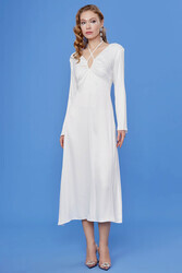 Derin V Dekolteli Uzun Saten Elbise - 21