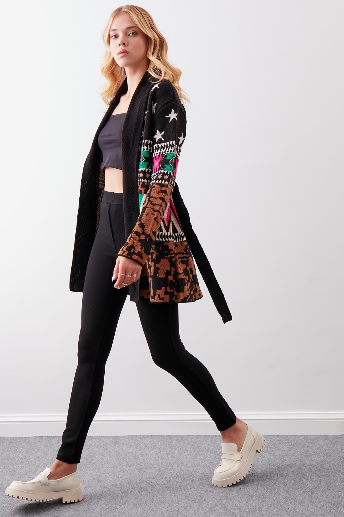 Desenli Kuşaklı Uzun Triko Hırka - Thumbnail