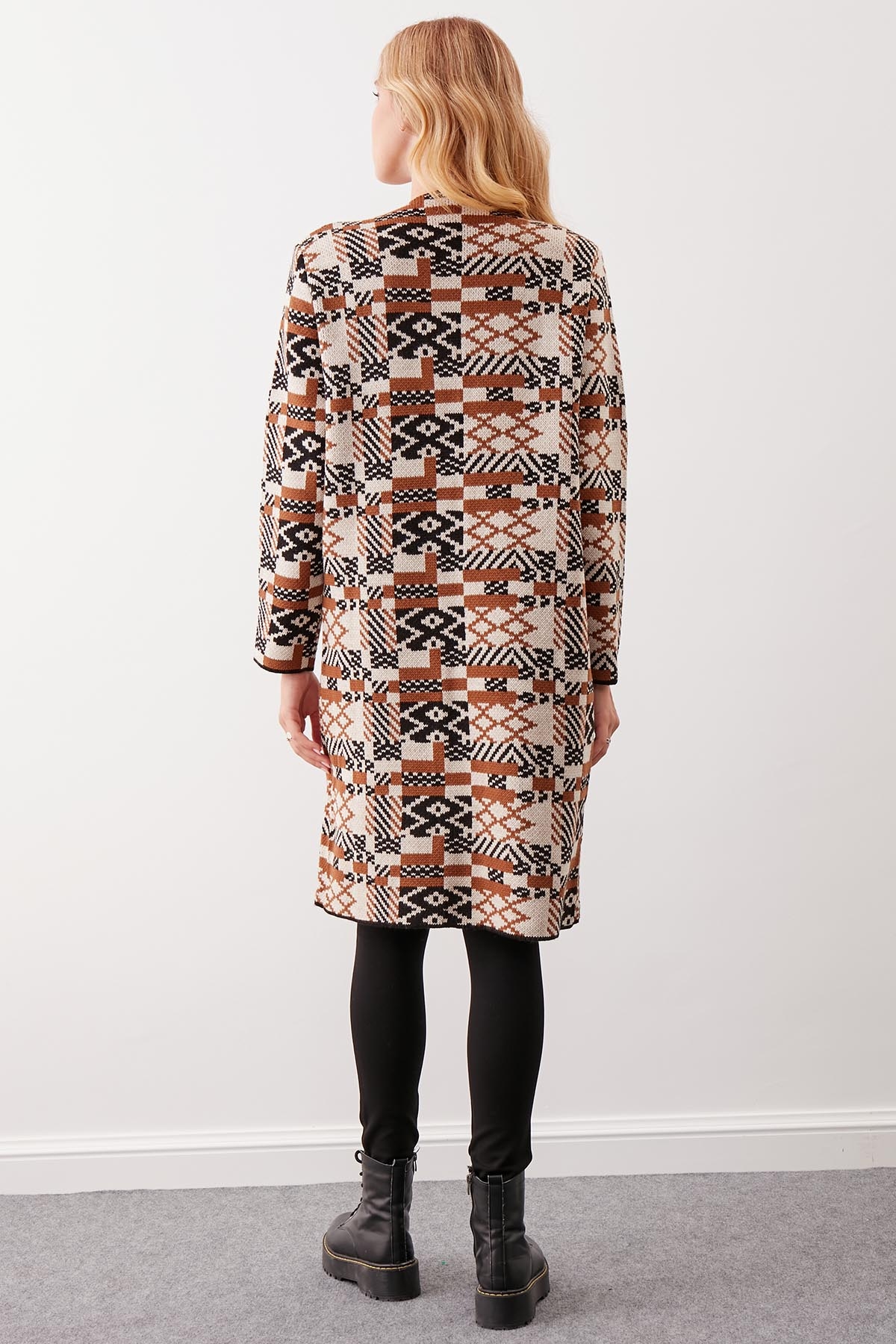 Desenli Uzun Triko Hırka - Thumbnail