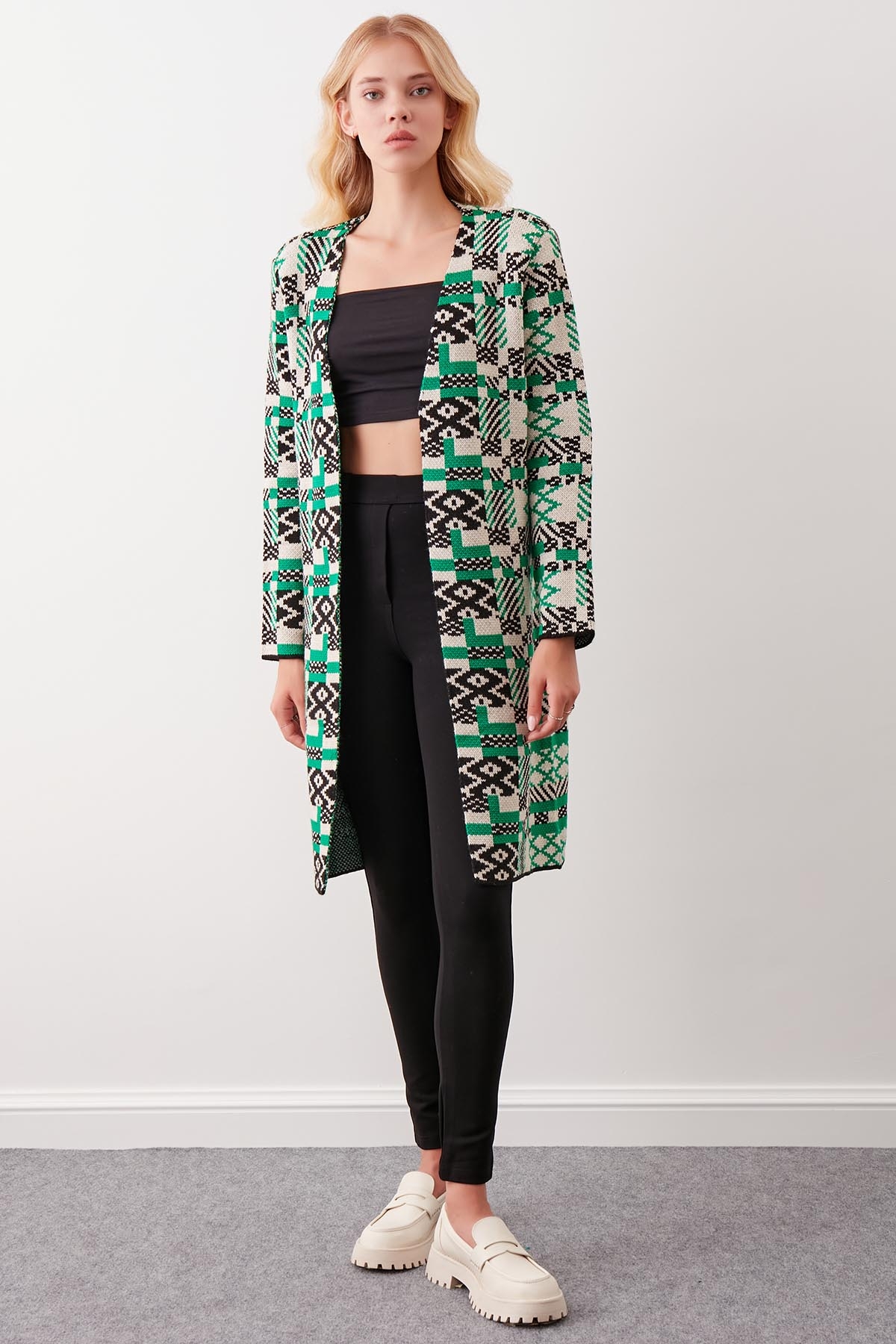 Desenli Uzun Triko Hırka - Thumbnail