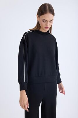 Dik Yaka Kenarı Şeritli Bluz - Thumbnail (4)