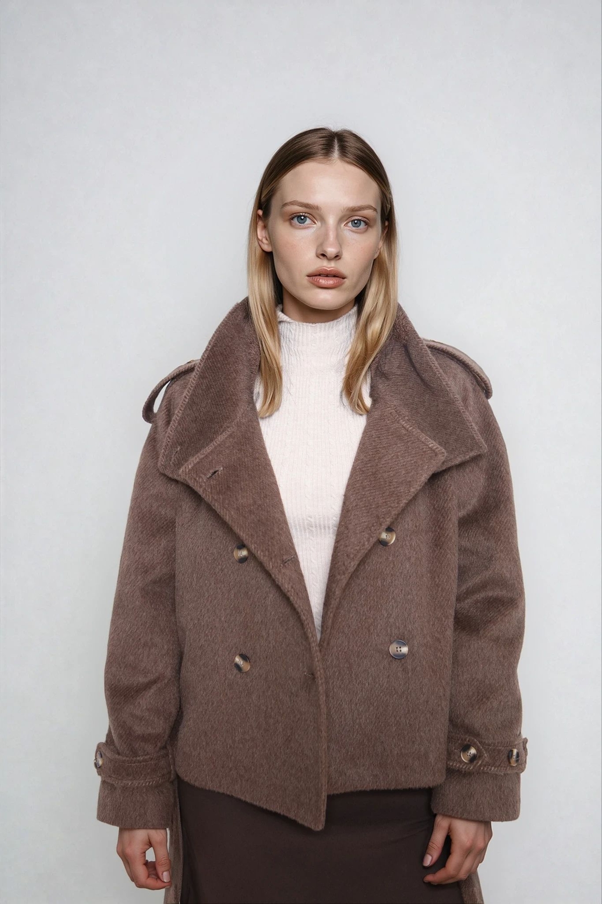 Dik Yaka Kısa Kaşe Kaban - Thumbnail