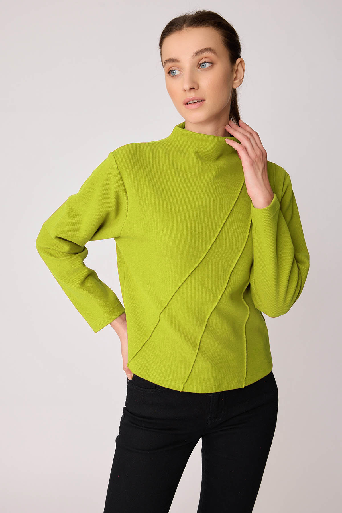 Dik Yaka Önü Dikişli Arkası Fermuarlı Bluz - Thumbnail