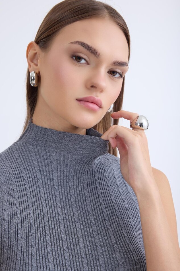 Dik Yaka Örgü Desen Sıfır Kol Triko Bluz - 11