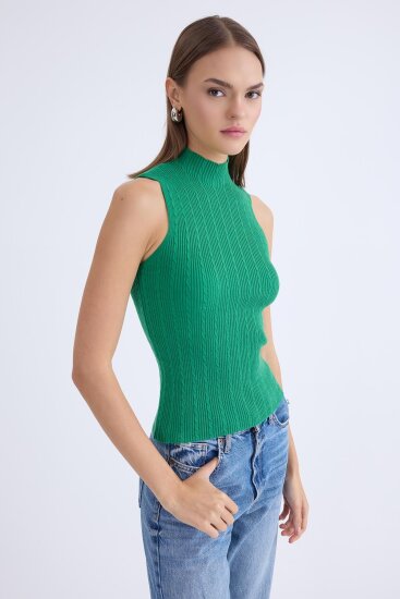 Dik Yaka Örgü Desen Sıfır Kol Triko Bluz - 25